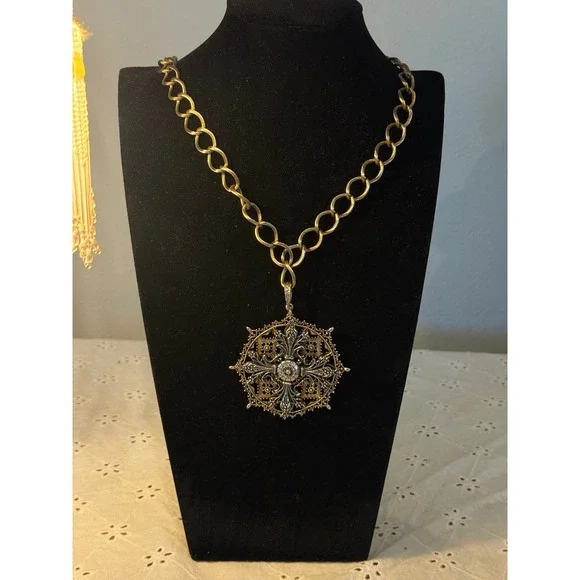 ART Vintage Designer Signed Chunky Medallion Pendant Chain Necklace 60s/70s - Picture 1 of 6
